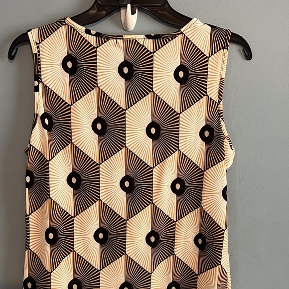 SELLING BYdesing TOP SIZE SMALL COLOR BROWN And CREAM BNWOT SLEEVELESS - Picture 6 of 9